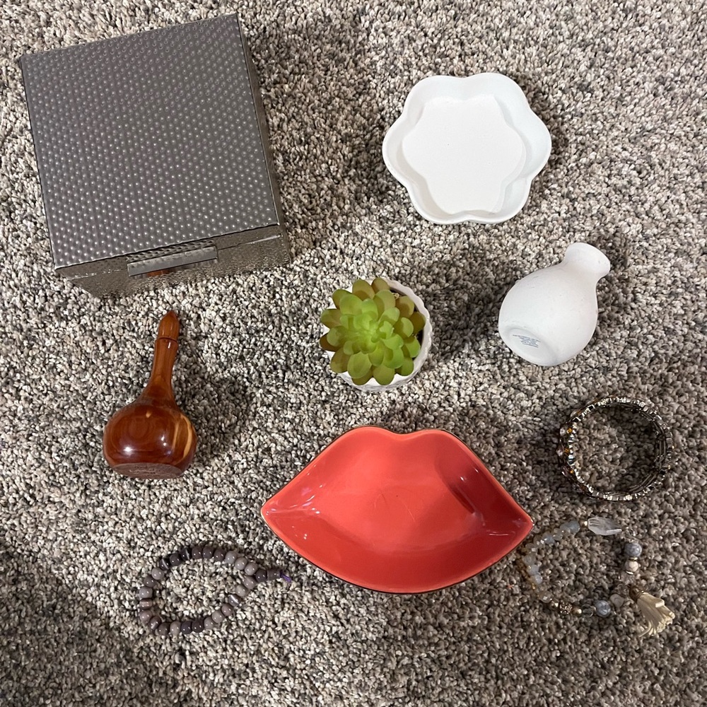 JEWELRY AND DECOR BUNDLE